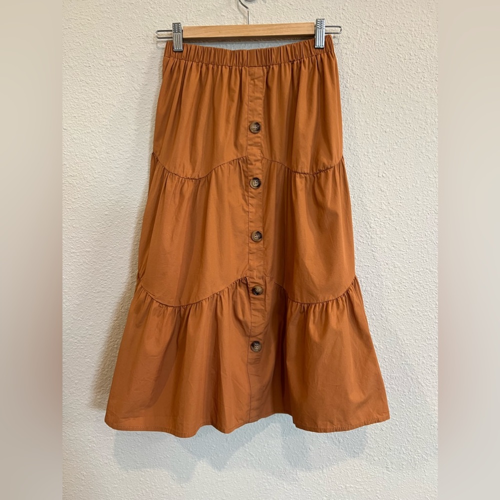 Mikarose Circle Tiered Button Skirt In Cognac Small - Picture 7 of 9
